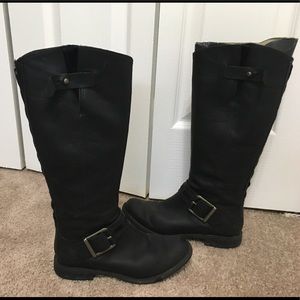 Timberland black leather boots. Size 6